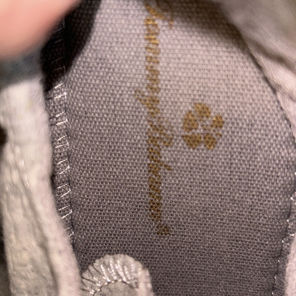 Tommy Bahama White & Gray Memory Foam Sneakers - Picture 6 of 7